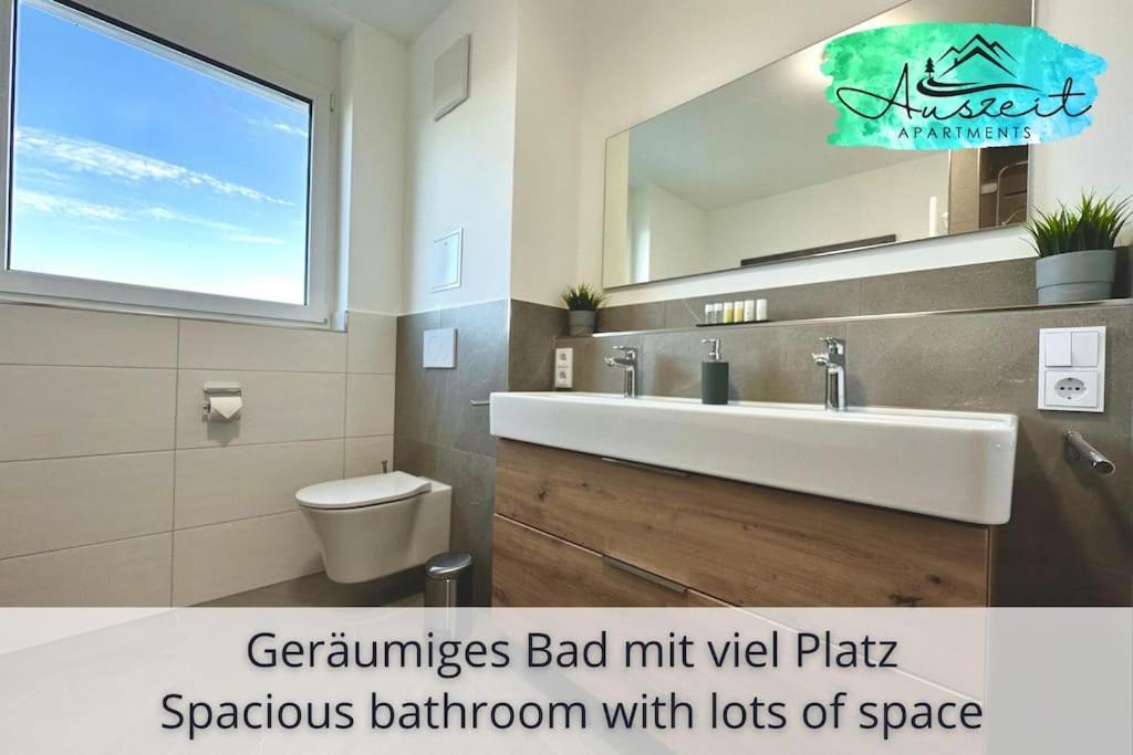 Auszeit Apartment Sunshine Am Uferpark - Nur 100 M Bis Zum Bodensee, Direkt Am Bodenseeradweg, 2 Schlafzimmer, 2 Sonnige Dachterrassen, Schnelles Wlan, Kostenloser Tiefgaragenstellplatz, Fur Bis Zu 4 Personen Friedrichshafen Exteriör bild